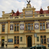 92. Z�jezd za histori� hudebn�ch spolk� m�sta T�bor a za histori� slavn�ch vil v Sezimov� �st� - PhDr. Ludmila Pe�inov�, Mgr. Richard Vlas�k